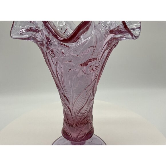 FENTON Vtg  Daffidil Floral Vase w/ Ruffled Edge & Footed Rose Pink Unique Color - Picture 13 of 16